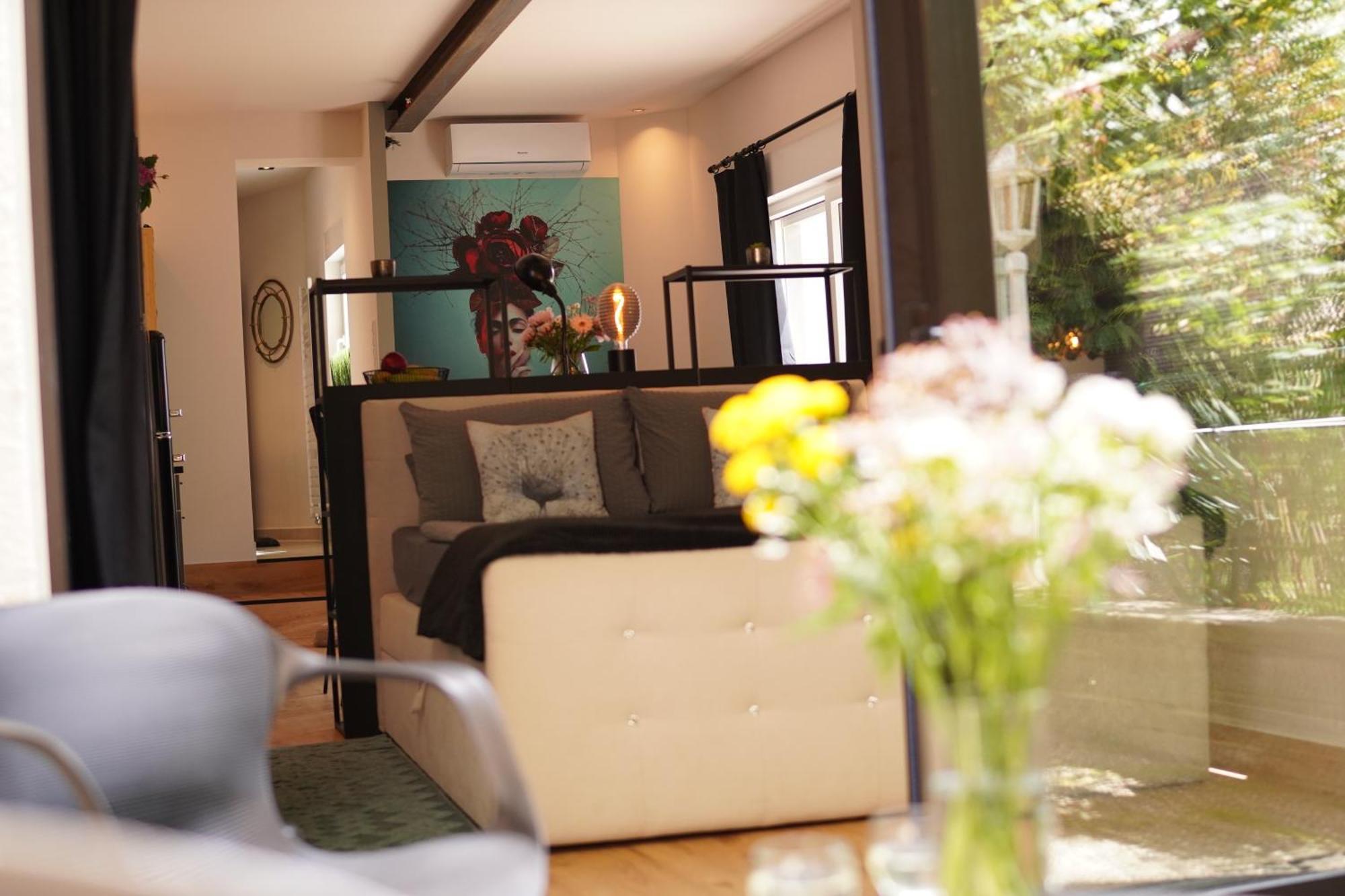 Stay At Smilla - Boutique Apartments Mit Kueche - Parken - Klima - Netflix - Waschmaschine Wiesbaden Exterior foto