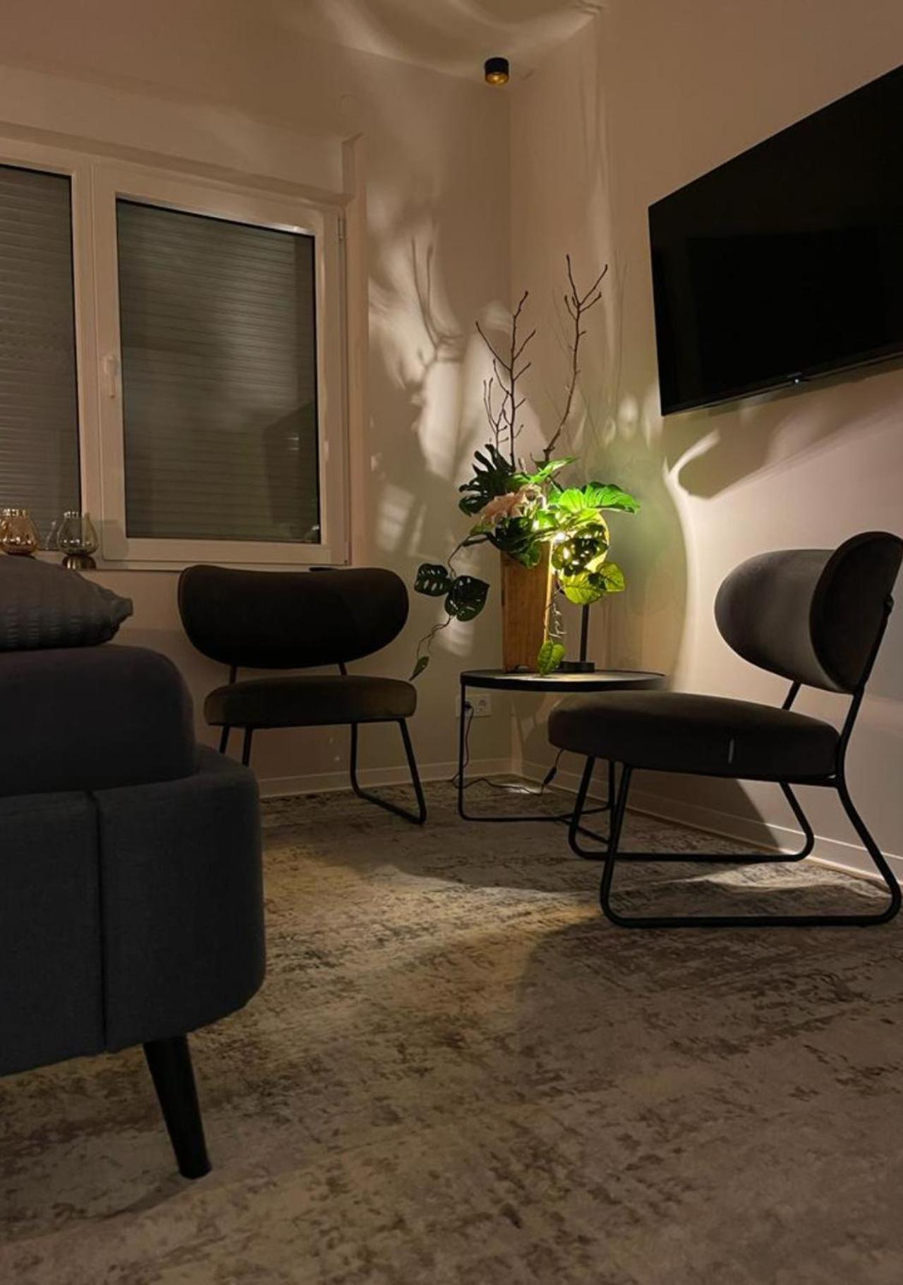 Stay At Smilla - Boutique Apartments Mit Kueche - Parken - Klima - Netflix - Waschmaschine Wiesbaden Exterior foto