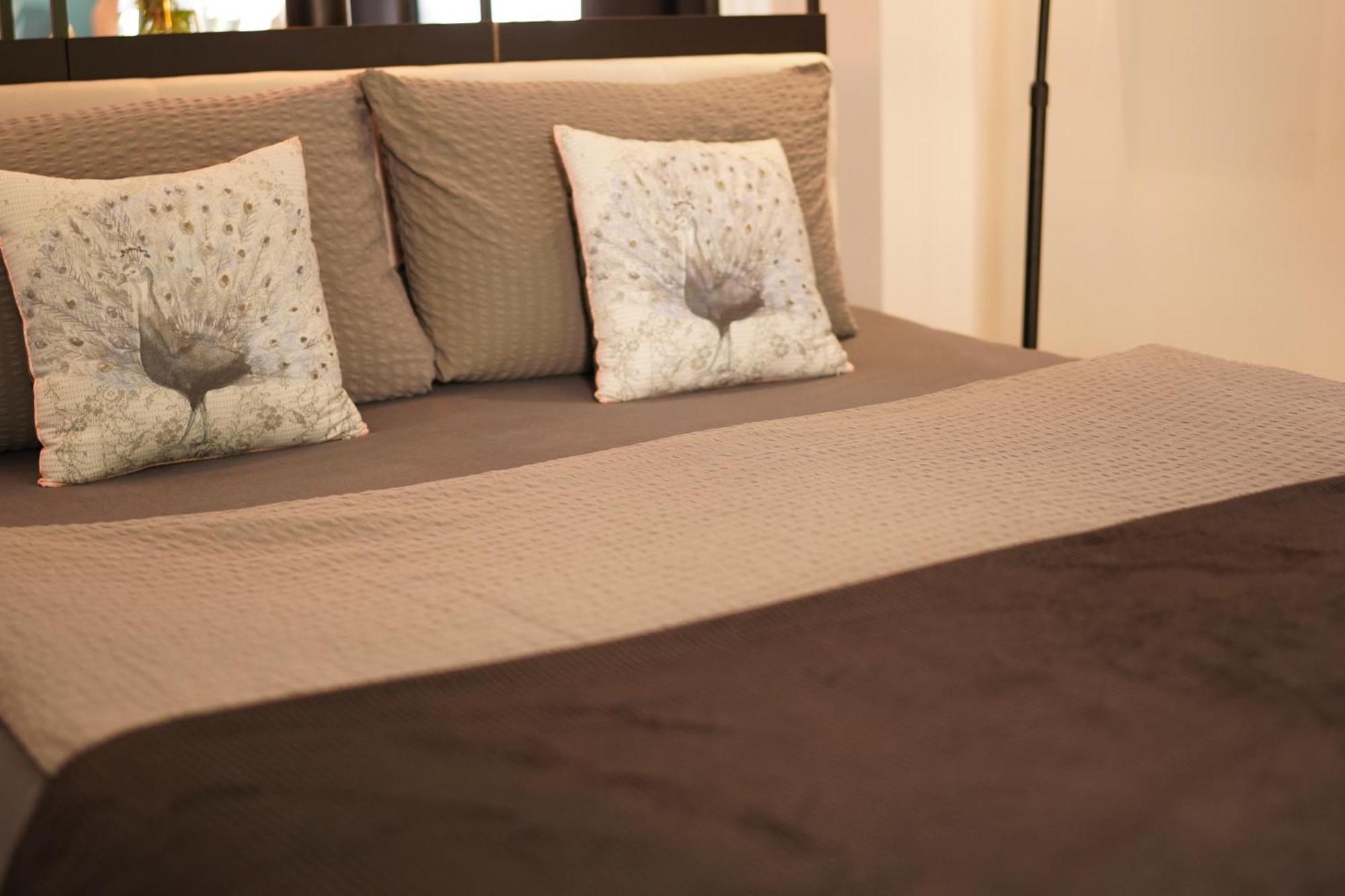 Stay At Smilla - Boutique Apartments Mit Kueche - Parken - Klima - Netflix - Waschmaschine Wiesbaden Quarto foto